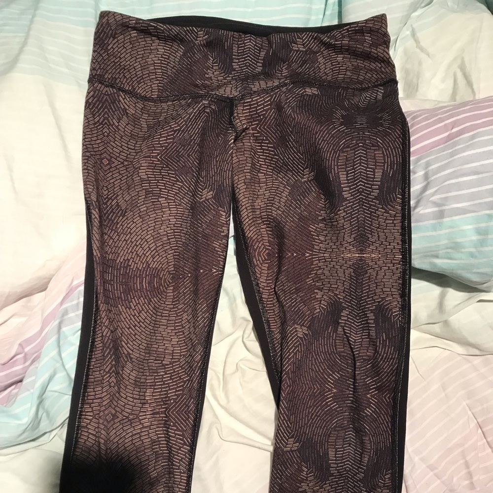 RARE LULU BEAD PRINT LEGGING